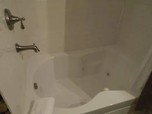 Suites On Broadway